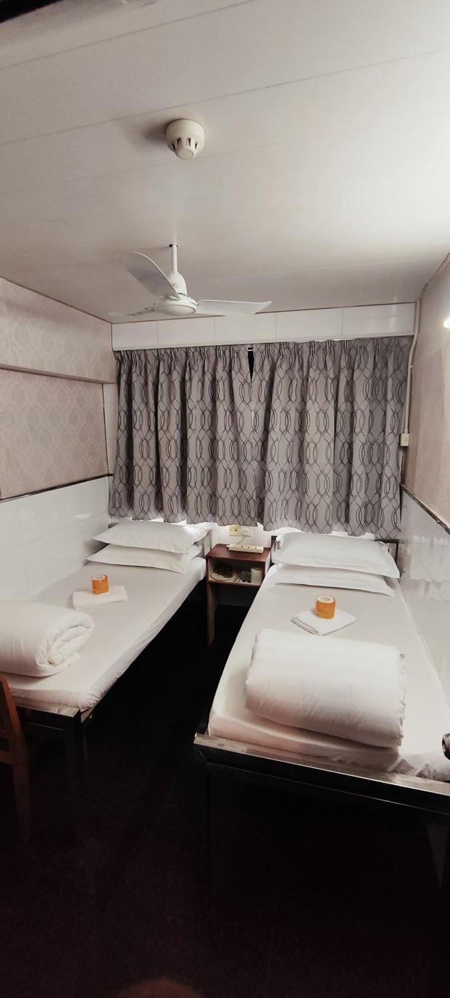 Four Seasons Hostel Hong Kong Esterno foto